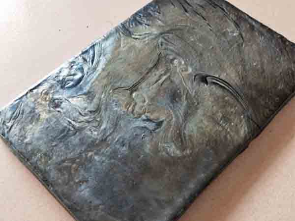 鑄石板需要清理嗎？怎么做？